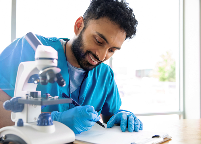 medical technologist at work